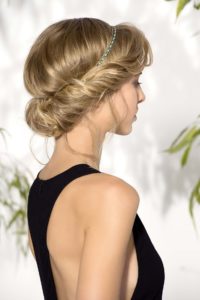 Chignon réalisé avec headband